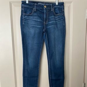 American Eagle dark wash skinny jeans